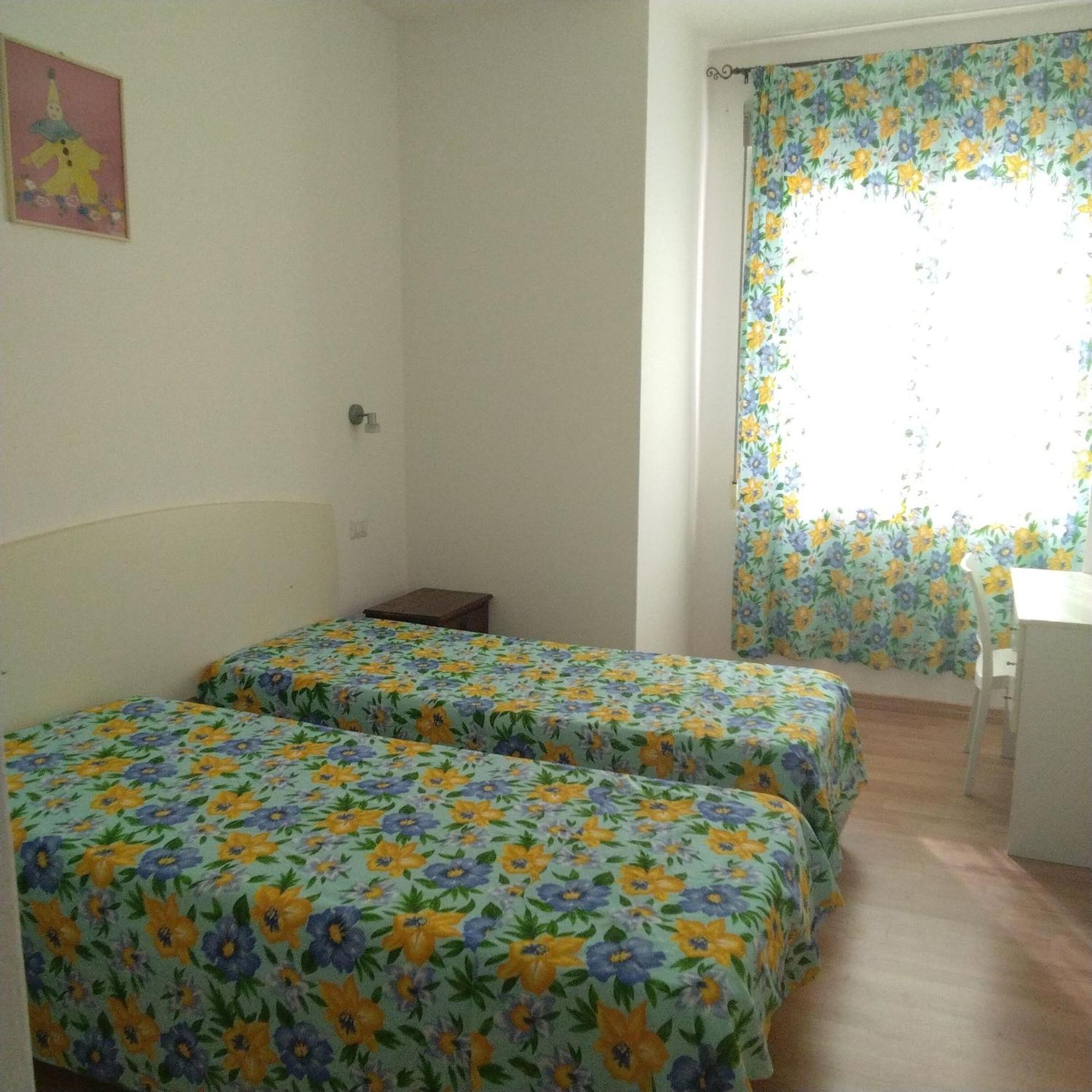 Portoghesi Apt Àrbatax Esterno foto